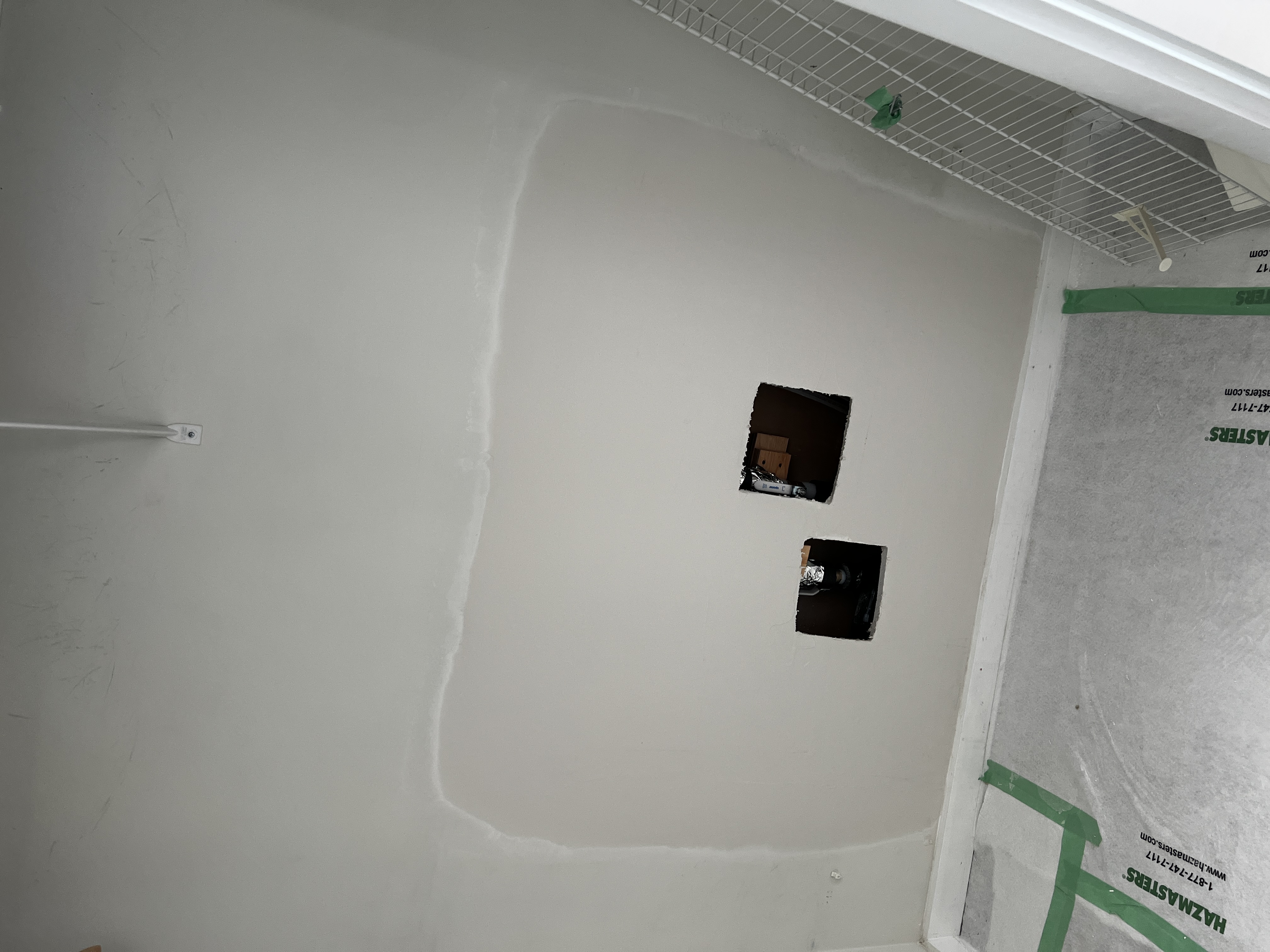 Taping and Mudding Photo 5